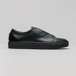 Minimal Low V10 Sneakers // Black (US: 7.5)
