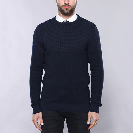 Frates Slim Fit Circle Neck Knit Sweater // Navy (S)