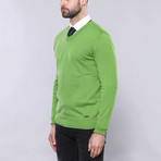 Teddy Slim Fit V-Neck Knit Sweater // Green (S)