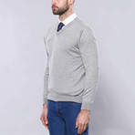 Erickson Slim Fit V-Neck Knit Sweater // Gray (L)