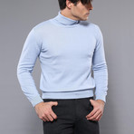 Roberto Slim Fit Turtleneck Knit Sweater // Light Blue (M)