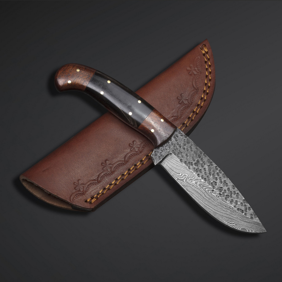 Cazadores Knives - Damascus Steel Hunting Knives - Touch of Modern