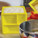 Kitchen Cube // All-in-One Measuring Device (Yellow)