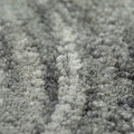Traditional Wool Damask Area Rug // Gray // 4' x 6'