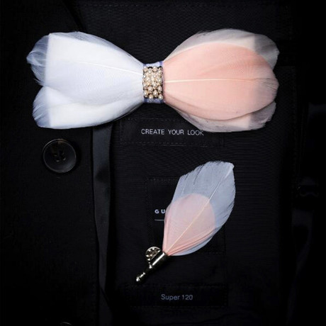 Circles Feather Bow Tie // Pink + White