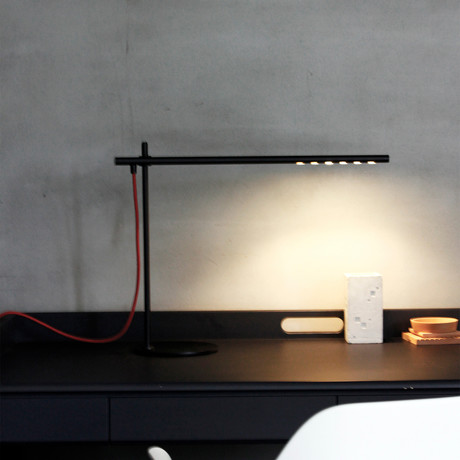 Ticktock Table Lamp // Black