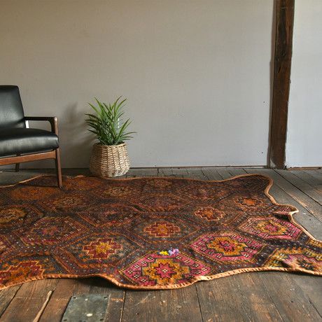 Soumak Flatwoven Animal II // 7'5"L x 5'3"W