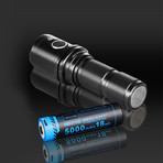 DM35 // Compact Flashlight