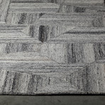 Aver Hand-tufted Contemporary Rug (5' x 7'6")