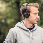 Commute Wireless Bluetooth Headphones // Pitch Black