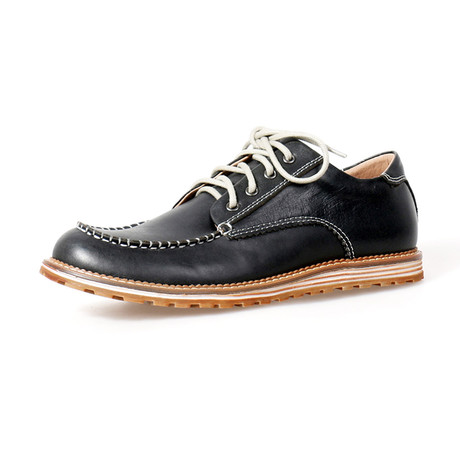 Street Chic Lace-Up // Contrasting Stitches // Black (Euro: 43)