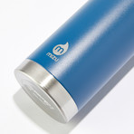 Vacuum Sealed Stainless Steel Bottle // 26 oz (Ocean Blue)