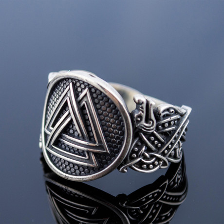 Wolf Collection Ring + Valknut (11.5)