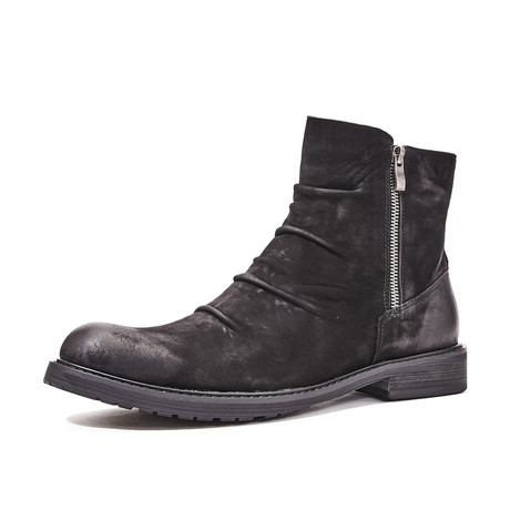 Aged-Effect Leather Boots // Black (Euro: 38)