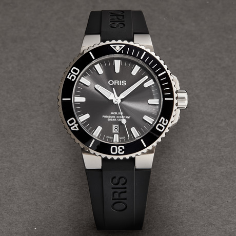 Oris Aquis Automatic // 01 733 7730 7153-07 4 24 64TEB // Store Display