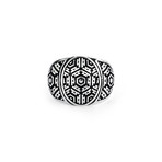 Zircon Stone Aztec Patterned Ring // Silver + Black (10)
