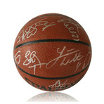 Los Angeles Lakers // 2009-2010 Team Signed Championship Basketball
