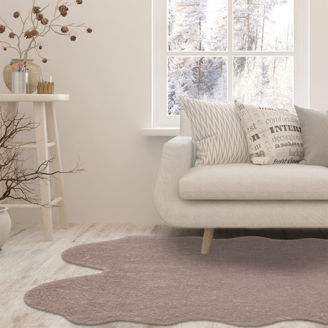 Faux Fur // Animal Shaped // Taupe Rug (2'W x 3'L)