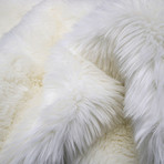 Faux Sheepskin // Animal Shaped // Ivory Rug (2'W x 3'L)