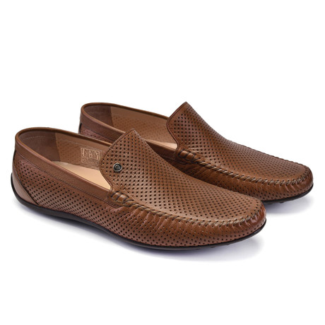Perforated Leather Casual Driver // Brown (US: 7)