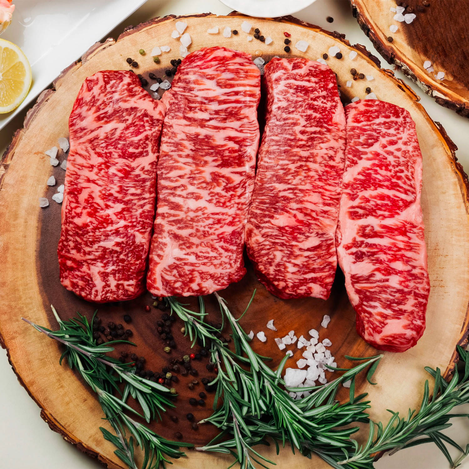 New York Strip Steaks // 12 oz // Pack of 4 - Authentic Wagyu - Touch