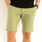 Classic Short // Olive (30)