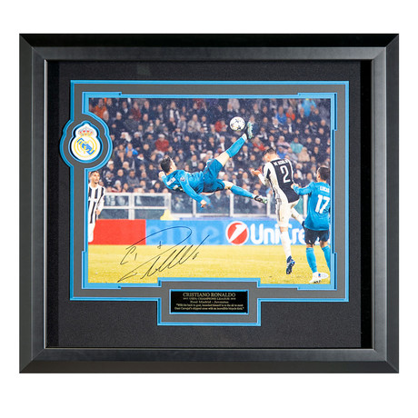 Cristiano Ronaldo // Autographed Display 