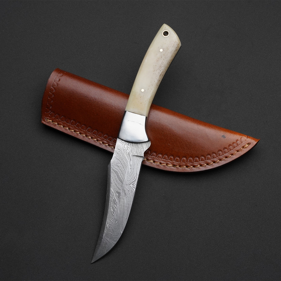 Cazadores Knives - Damascus Steel Hunting Knives - Touch of Modern