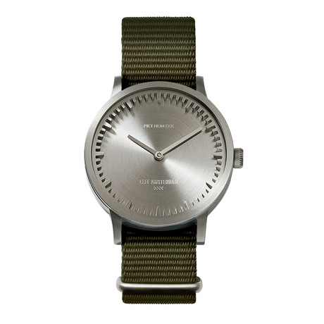 Tube Watch T40 // Steel // Sand Nato (Black Leather)