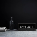 Brick Flip Clock (Black + Black)