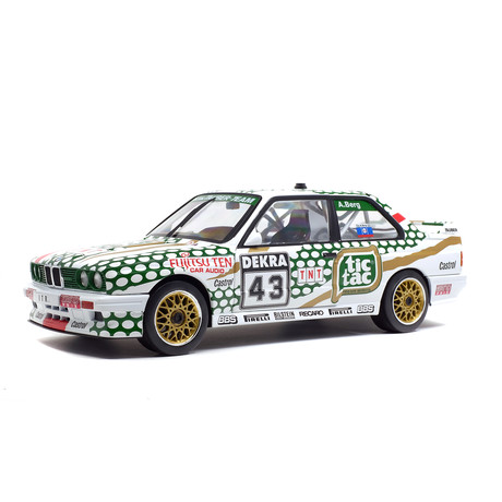 #43 BMW E30 // DTM Championship Series