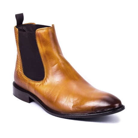 Petaco Cuero Chelsea Boots // Cognac (Euro: 39)