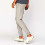 Lyle Stretch Twill Jogger // Mojave (XL)