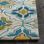 Diamond // Indoor+Outdoor Rug (5'L x 7'6"W)