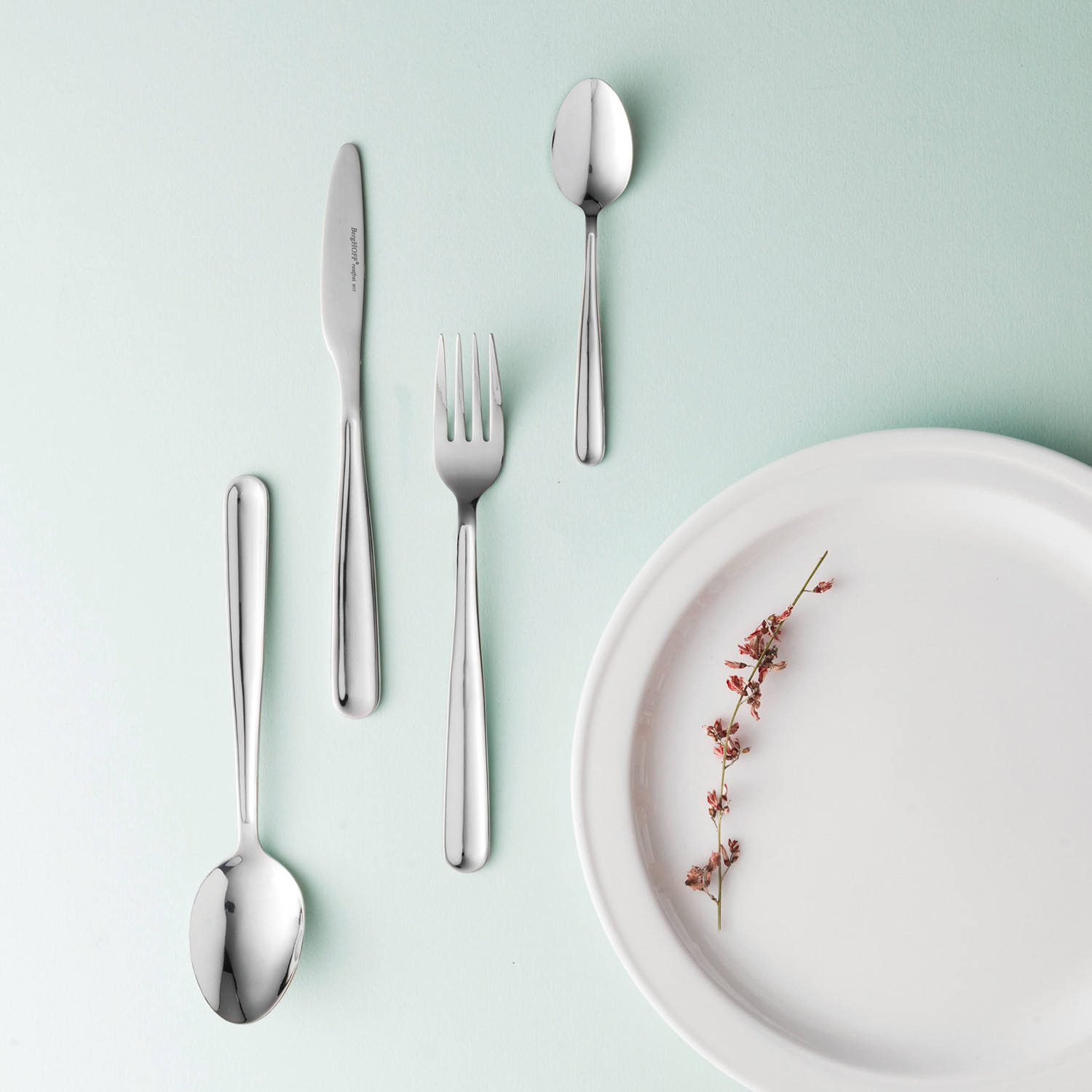 Essentials Flatware 25Piece Set + Wood Drawer Storage Organizer