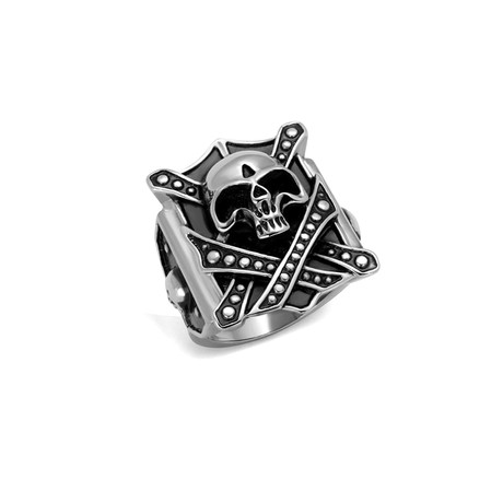 Skull On Shield Ring // Silver + Black (8)