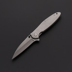 B002 Folder Knife