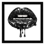 Noir Fashion Lips (22"H x 22"W)