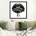 Noir Fashion Lips (22"H x 22"W)