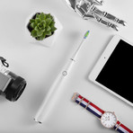 Oclean // One Smart Sonic Electric Toothbrush with Pressure Sensor + Travel Case (White)