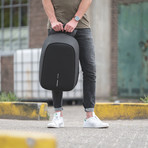 Bobby Hero Regular (Black)