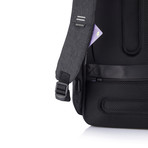 Bobby Hero Regular (Black)