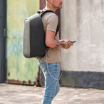 Bobby Hero Regular (Black)