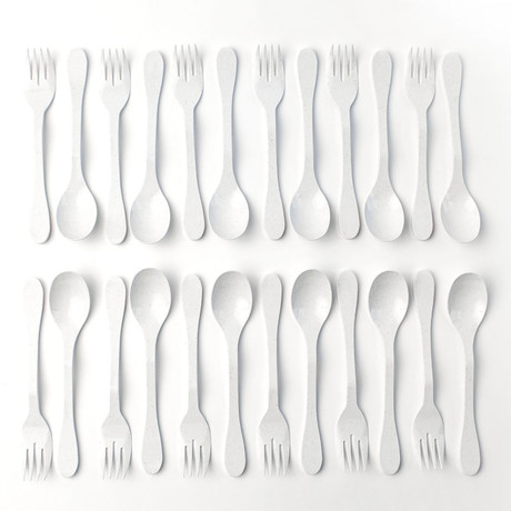 Eco Flatware // 24 Pack // White