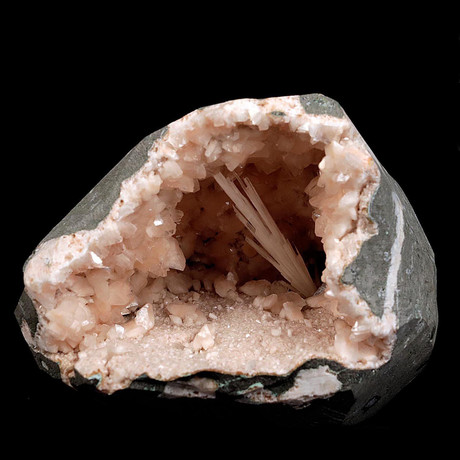 A hidden spray of Scolecite in a geode of Heulandite