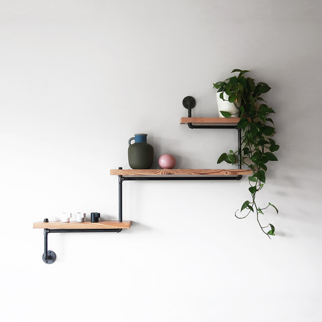 The Adjustable Shelf (Rustic Oak)
