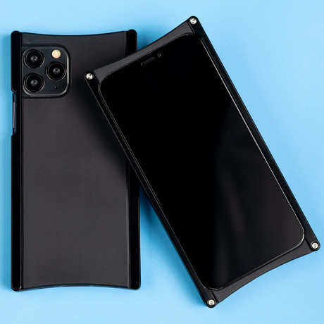 Europa Case // Black Aluminum + Black G10 (iPhone 11 Pro)