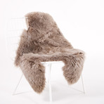 Icelandic Sheepskin // Dyed Taupe (43-47"L x 27-32"W)