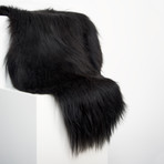 Icelandic Sheepskin // Natural Black (43-47"L x 27-32"W)