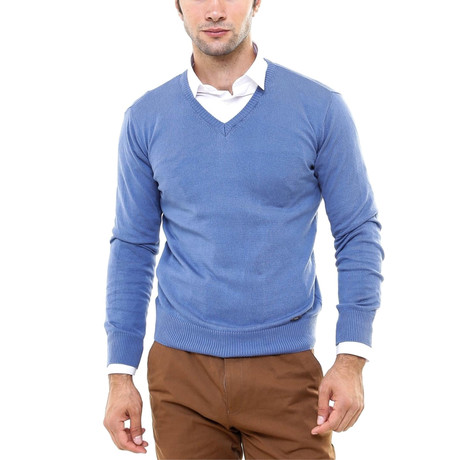 Solid V-neck Sweater // Blue (S)